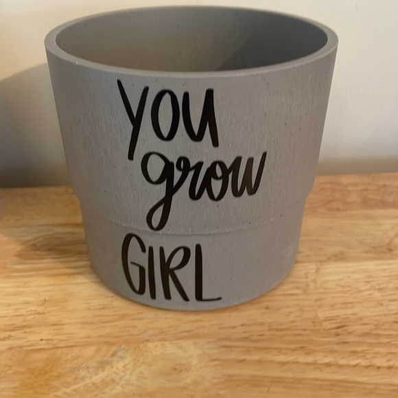 Cute Planted‎ - Picture 1 of 1